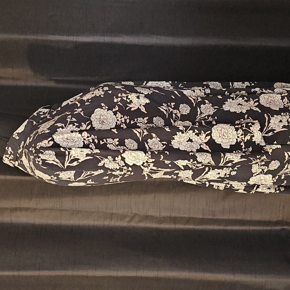 Zara Black and White Floral Maxi Dress - Picture 13 of 14